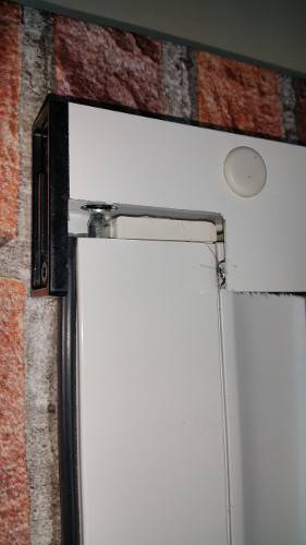 Zavor cu inchidere automata